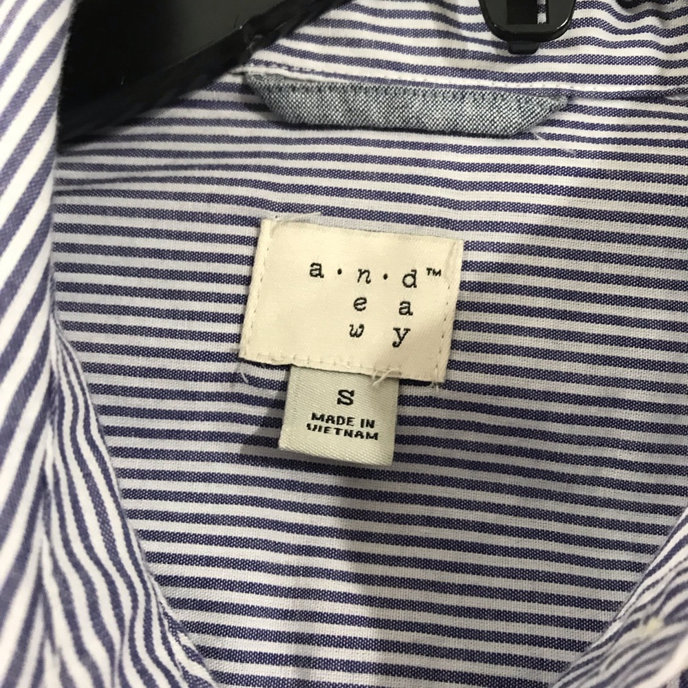 Target button up - Picture 2 of 2